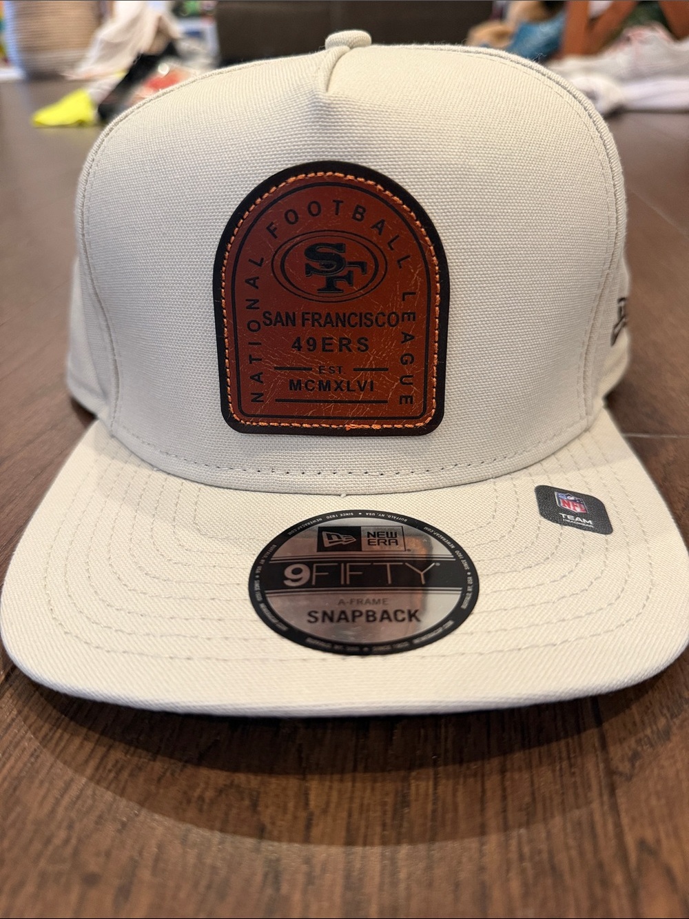New Era White Snapback Hat with Brown Leather 49ers Patch New - C39-240